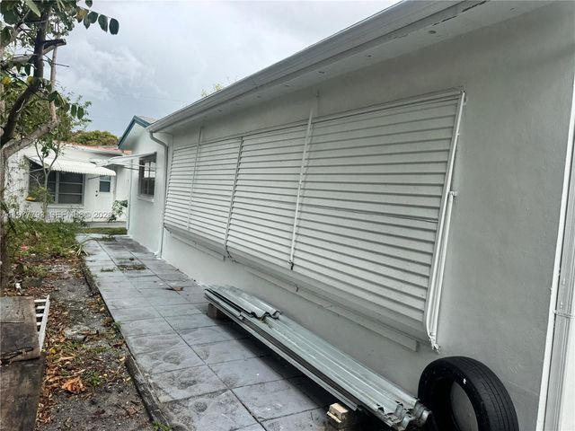 4933 NW 42nd Street, Lauderdale Lakes, FL 33319