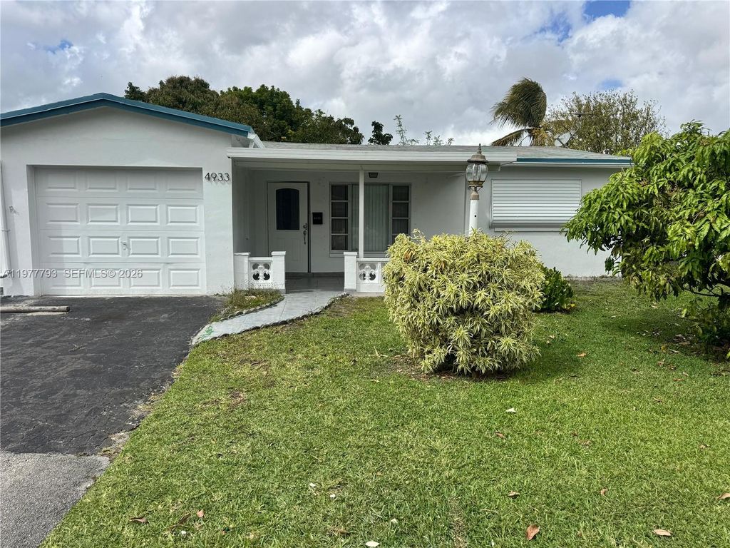 4933 NW 42nd Street, Lauderdale Lakes, FL 33319