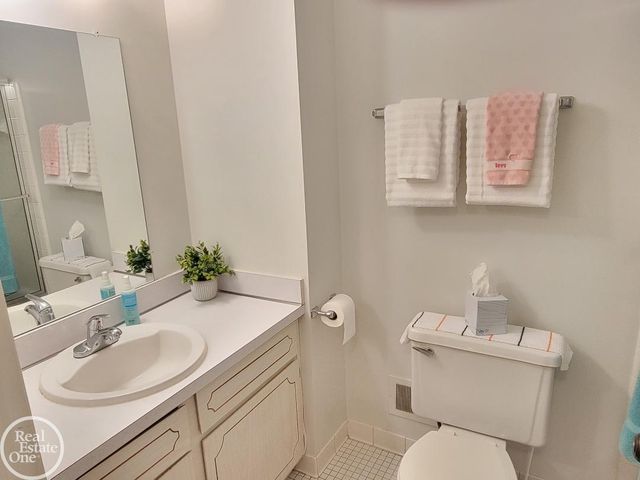 24151 Meadowbridge Drive 81, Clinton Township, MI 48035