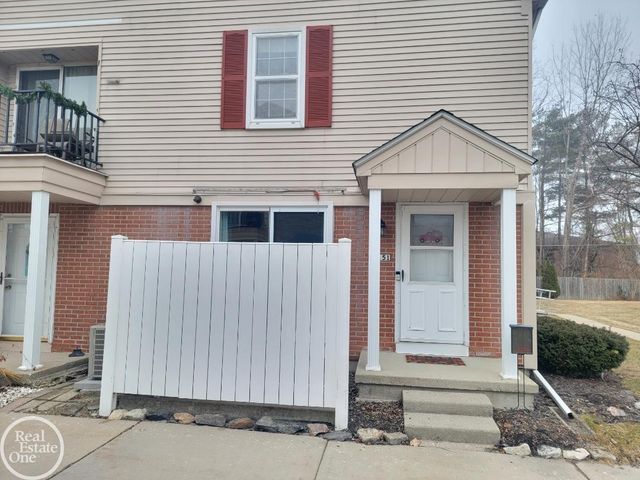 24151 Meadowbridge Drive 81, Clinton Township, MI 48035