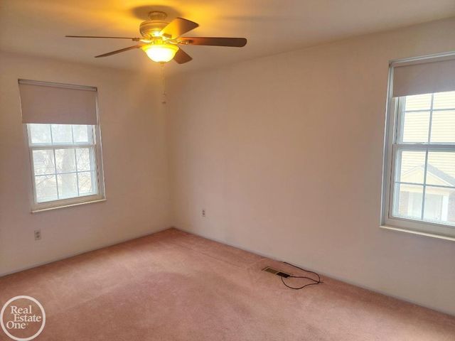24151 Meadowbridge Drive 81, Clinton Township, MI 48035