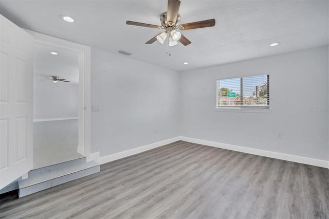 7824 STARKEY ROAD, Seminole, FL 33777