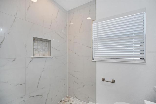 7824 STARKEY ROAD, Seminole, FL 33777
