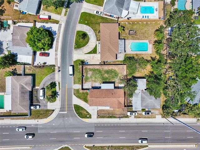 7824 STARKEY ROAD, Seminole, FL 33777