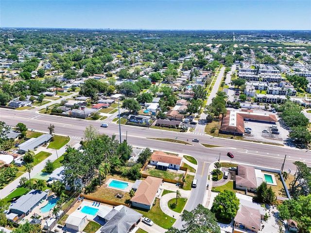7824 STARKEY ROAD, Seminole, FL 33777