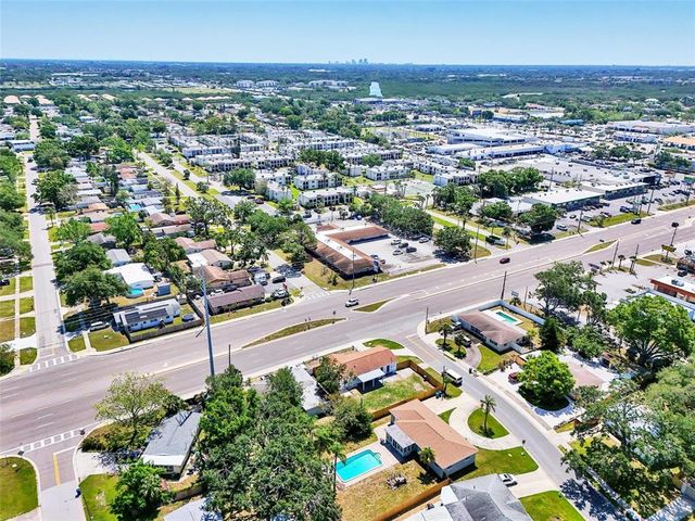 7824 STARKEY ROAD, Seminole, FL 33777