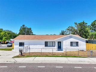 7824 STARKEY ROAD, Seminole, FL 33777