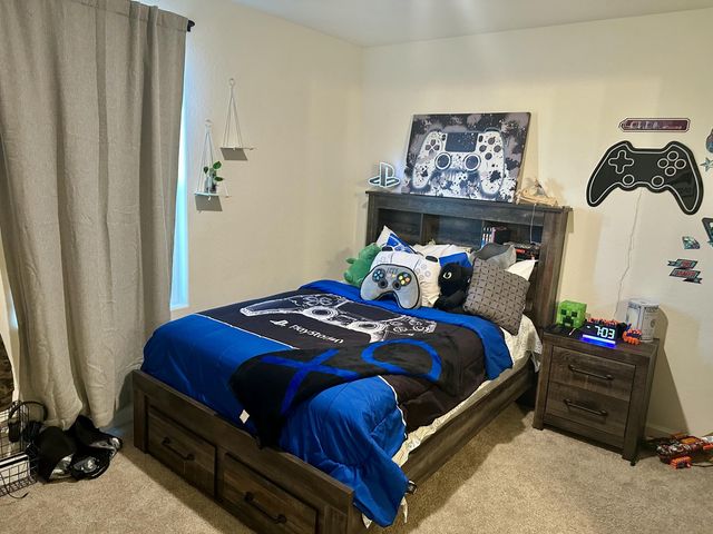 1138 E Packwood Avenue, Visalia, CA 93292