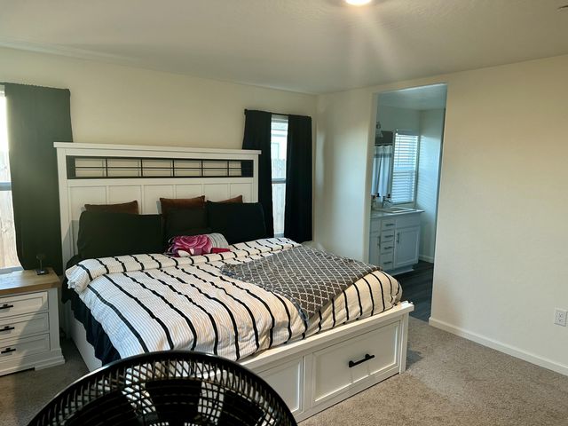 1138 E Packwood Avenue, Visalia, CA 93292