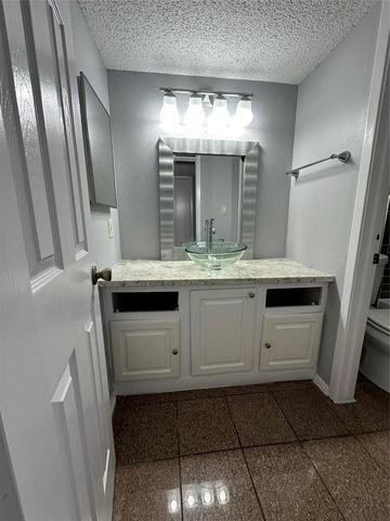 6701 Sands Point Drive 66, Houston, TX 77074