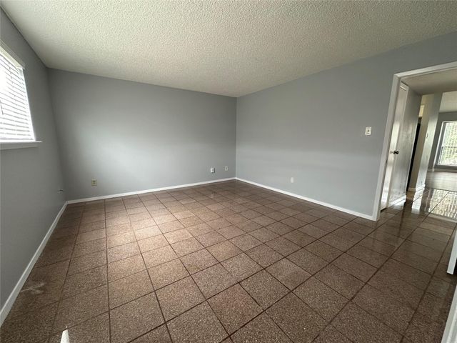 6701 Sands Point Drive 66, Houston, TX 77074