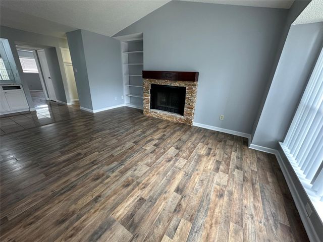 6701 Sands Point Drive 66, Houston, TX 77074