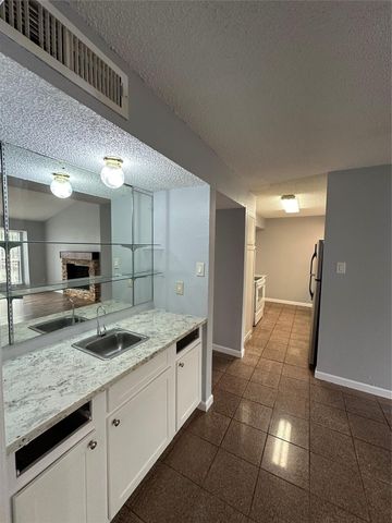 6701 Sands Point Drive 66, Houston, TX 77074