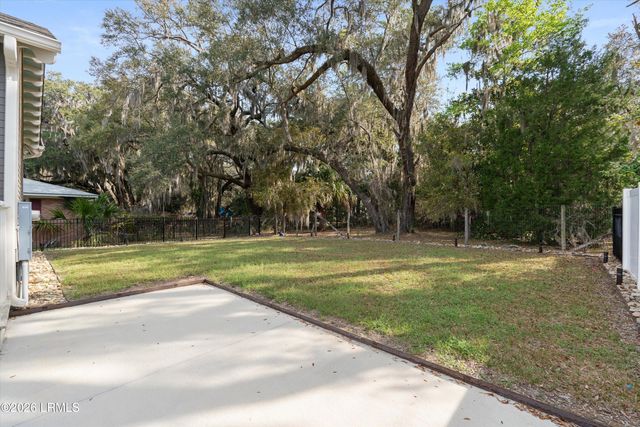 613 Arnold Drive, Beaufort, SC 29902