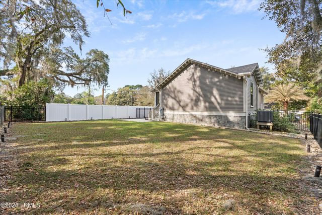 613 Arnold Drive, Beaufort, SC 29902