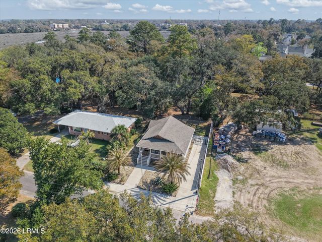 613 Arnold Drive, Beaufort, SC 29902