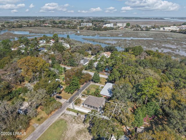 613 Arnold Drive, Beaufort, SC 29902
