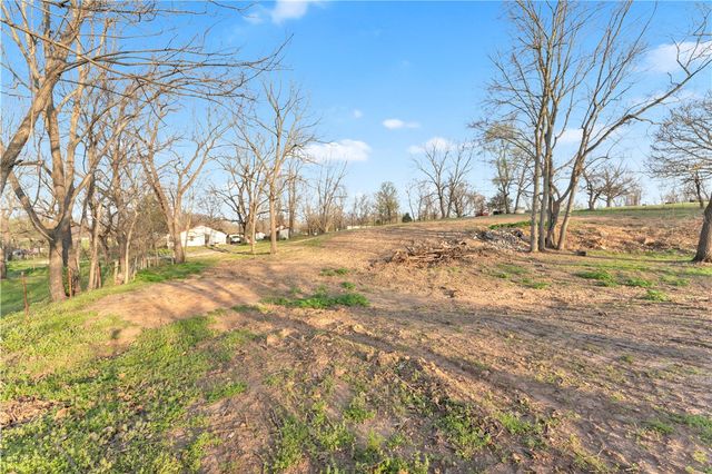 3640 N 48th Street, Springdale, AR 72762