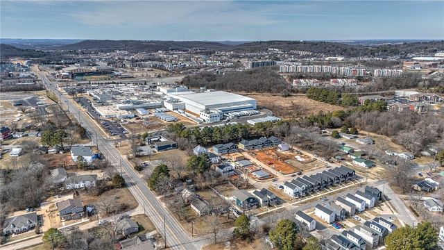 1392 S Yampa Bend, Fayetteville, AR 72701