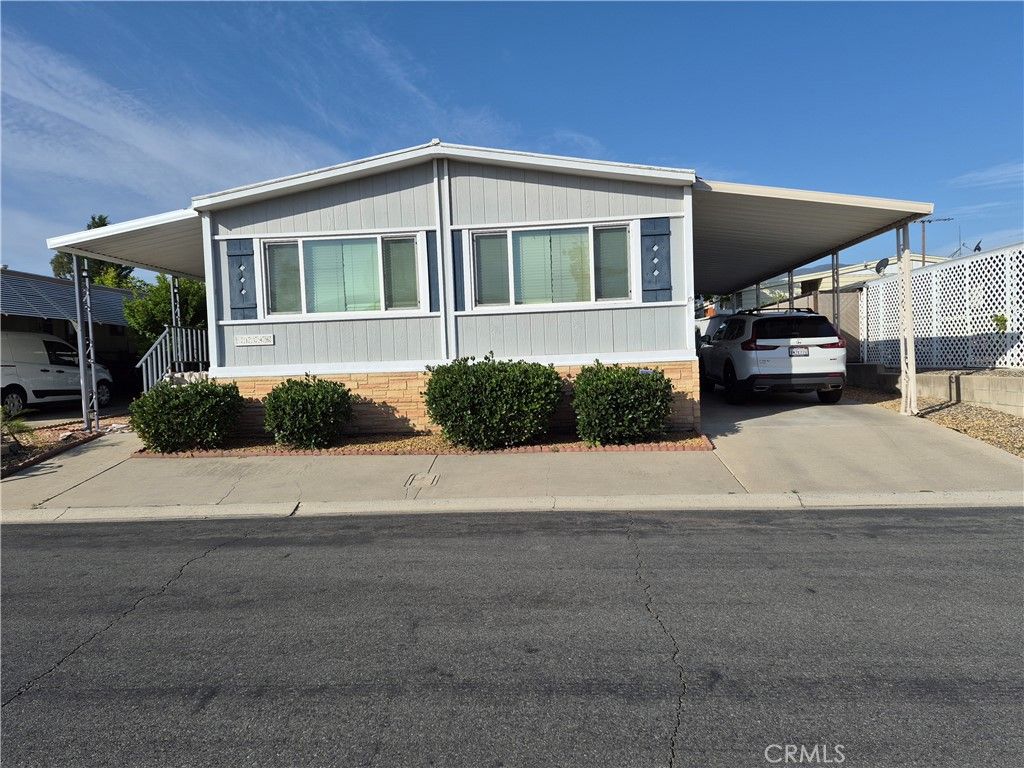 Image 1 of property listing at 1346 Woodbrook, Corona, CA 92882