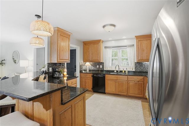 6129 Morning Breeze Dr, Mechanicsville, VA 23111