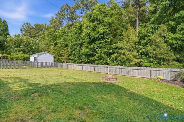 6129 Morning Breeze Dr, Mechanicsville, VA 23111