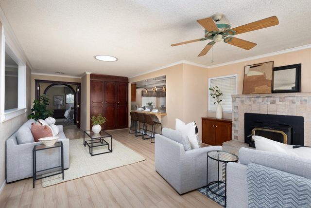 450 W Alluvial Avenue, Clovis, CA 93611