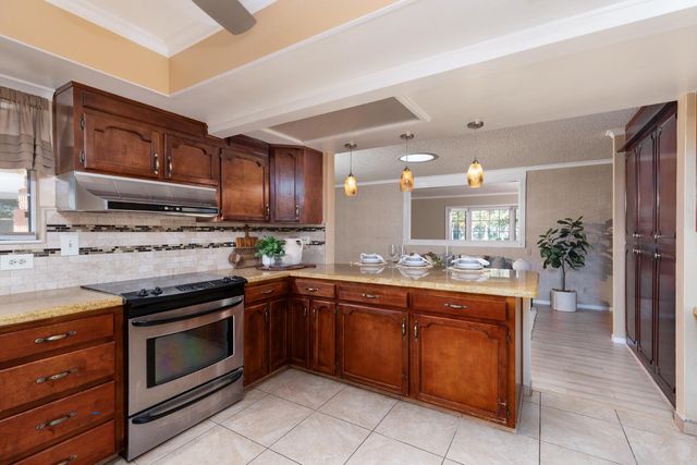 450 W Alluvial Avenue, Clovis, CA 93611