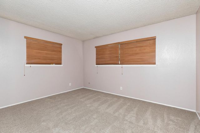 450 W Alluvial Avenue, Clovis, CA 93611