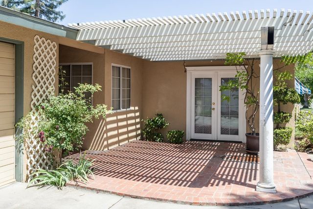 450 W Alluvial Avenue, Clovis, CA 93611