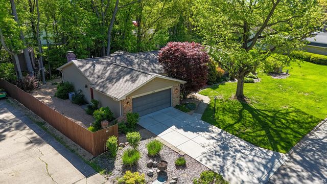1023 Kenwood Drive, Lafayette, IN 47905