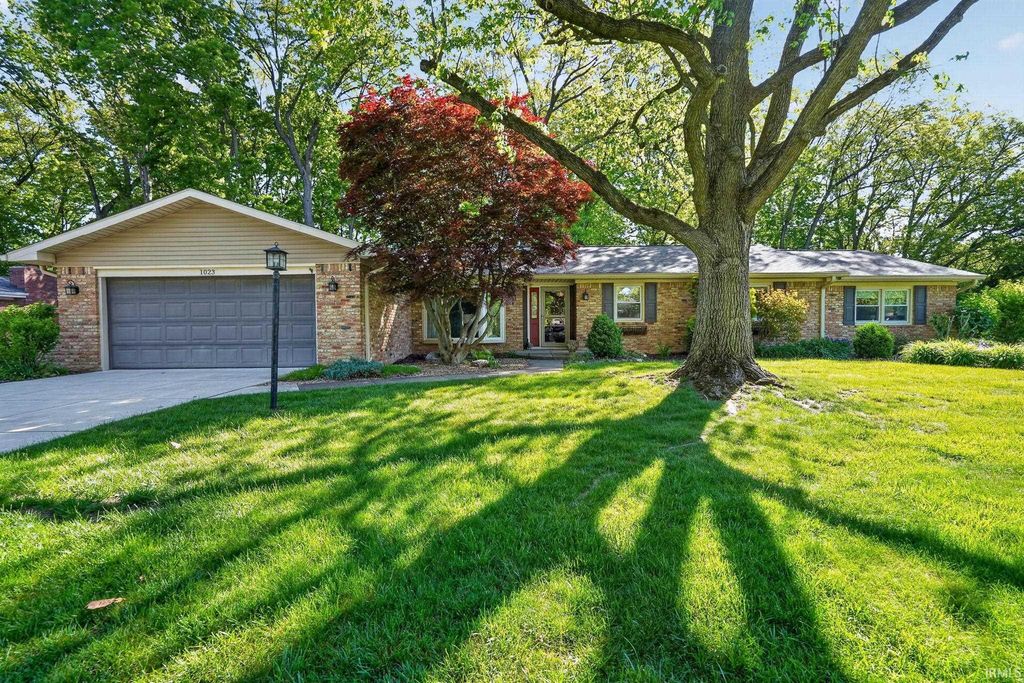 1023 Kenwood Drive, Lafayette, IN 47905