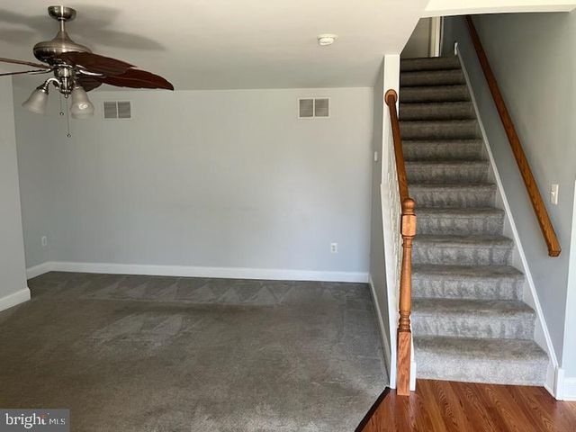 432 EDGEWOOD AVE, Folsom, PA 19033