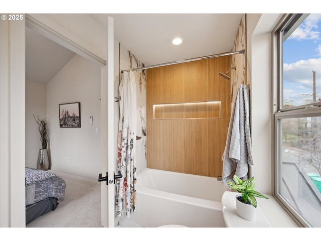 4834 Ne 9TH Ave 4838, Portland, OR 97211