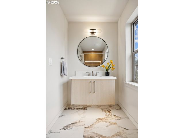 4834 Ne 9TH Ave 4838, Portland, OR 97211