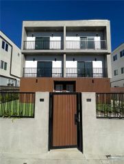 611 W 41st Place, Los Angeles, CA 90037