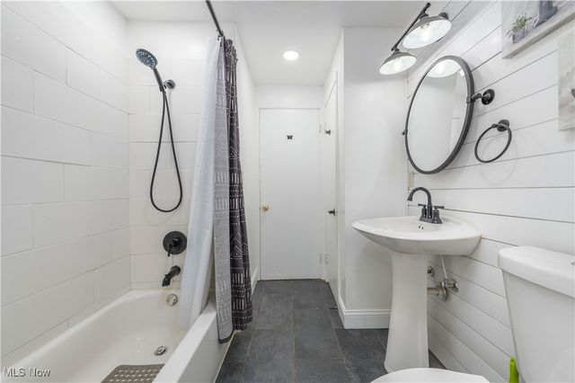 628 Lindbergh Boulevard, Berea, OH 44017