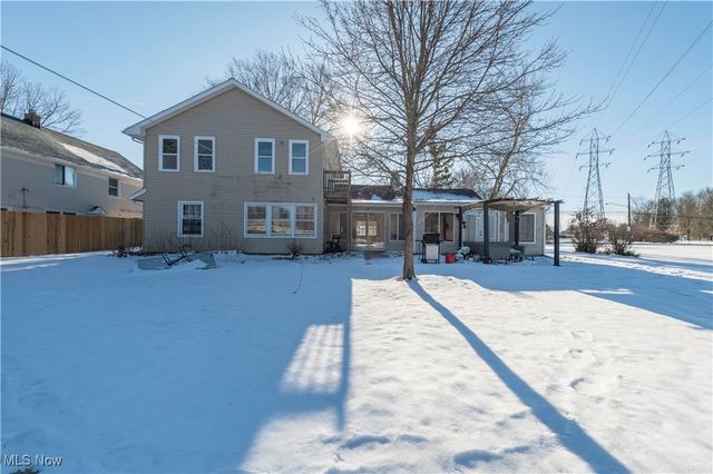 628 Lindbergh Boulevard, Berea, OH 44017