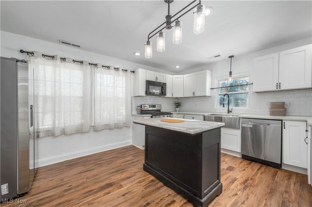 628 Lindbergh Boulevard, Berea, OH 44017