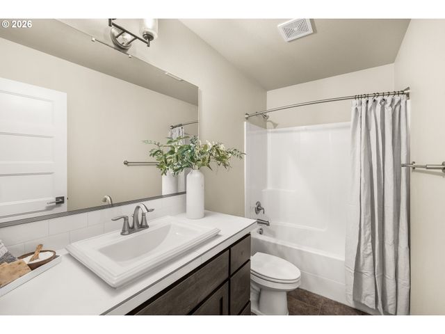 8605 Ne 70TH Cir, Vancouver, WA 98662