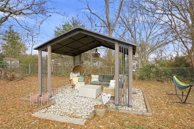 339 E Dixie SE Avenue, Marietta, GA 30060