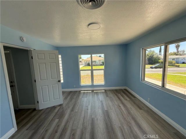 2134 Sacramento, Bakersfield, CA 93305