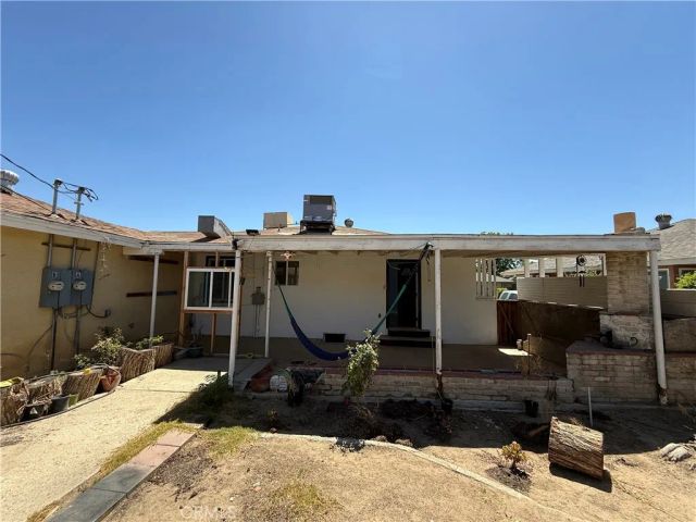 2134 Sacramento, Bakersfield, CA 93305