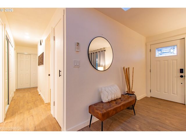 1682 HEMLOCK St, Eugene, OR 97404