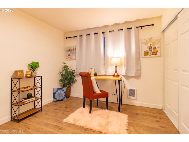 1682 HEMLOCK St, Eugene, OR 97404