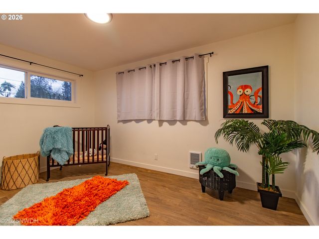 1682 HEMLOCK St, Eugene, OR 97404