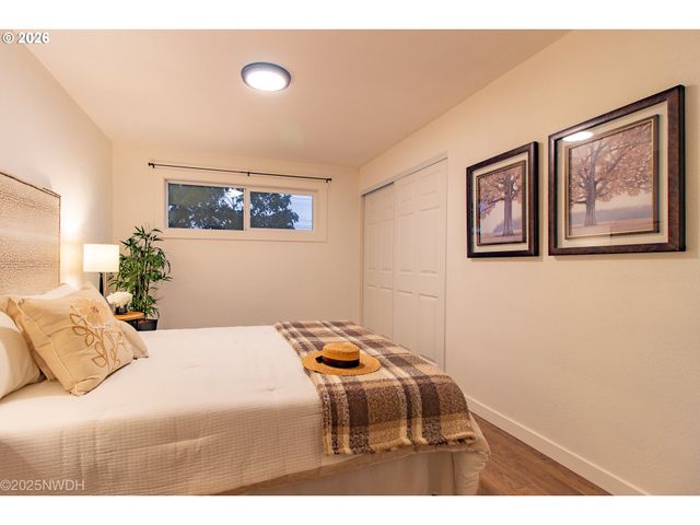 1682 HEMLOCK St, Eugene, OR 97404