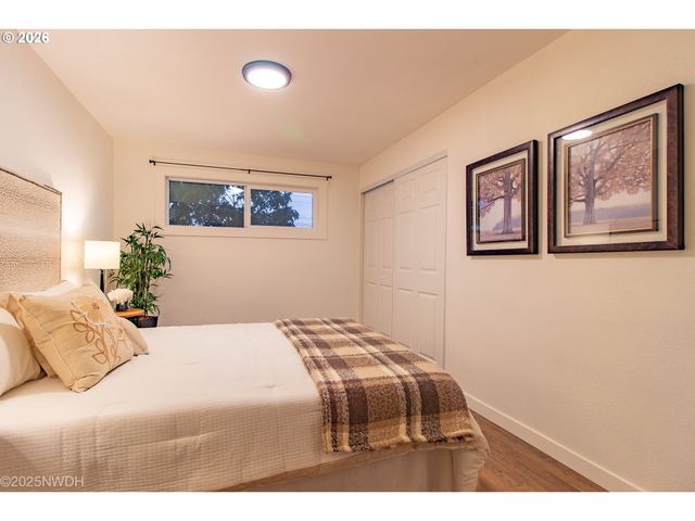 1682 HEMLOCK St, Eugene, OR 97404