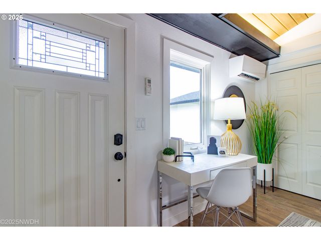 1682 HEMLOCK St, Eugene, OR 97404