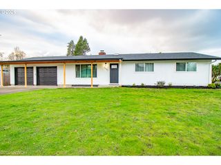 1682 HEMLOCK St, Eugene, OR 97404
